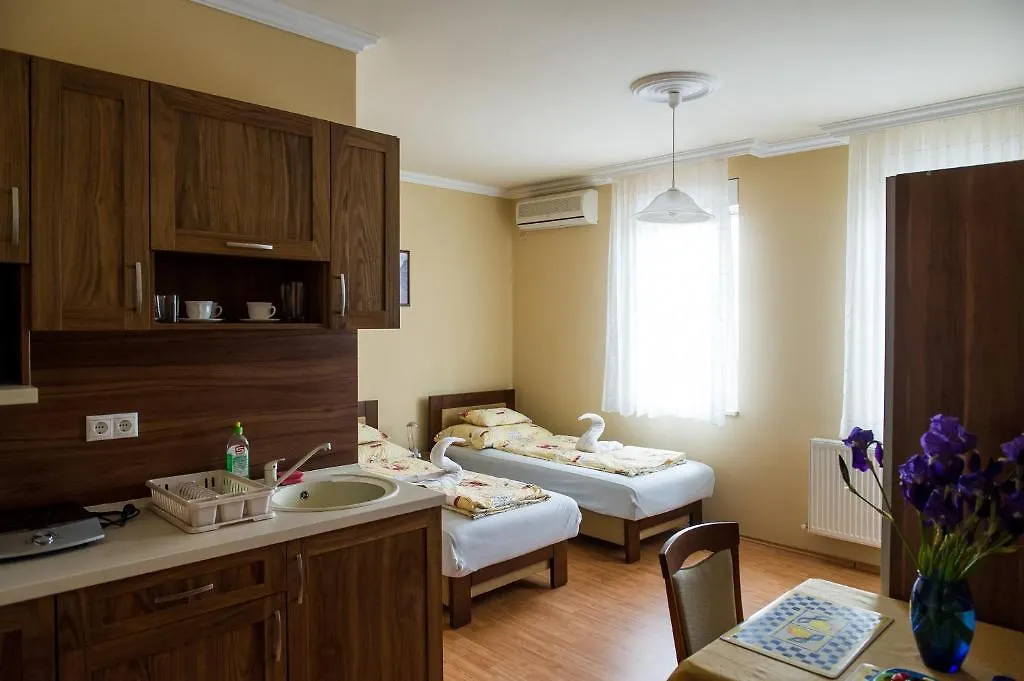 Aura Apartman Hajduszoboszlo Apartment